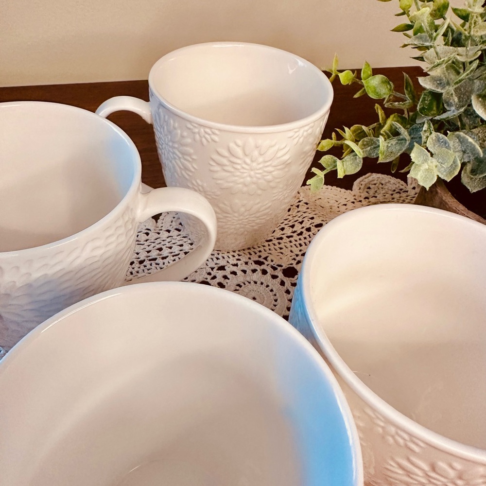 Elegant White Floral Embossed Mugs Set of 4 - Picture 2 of 4